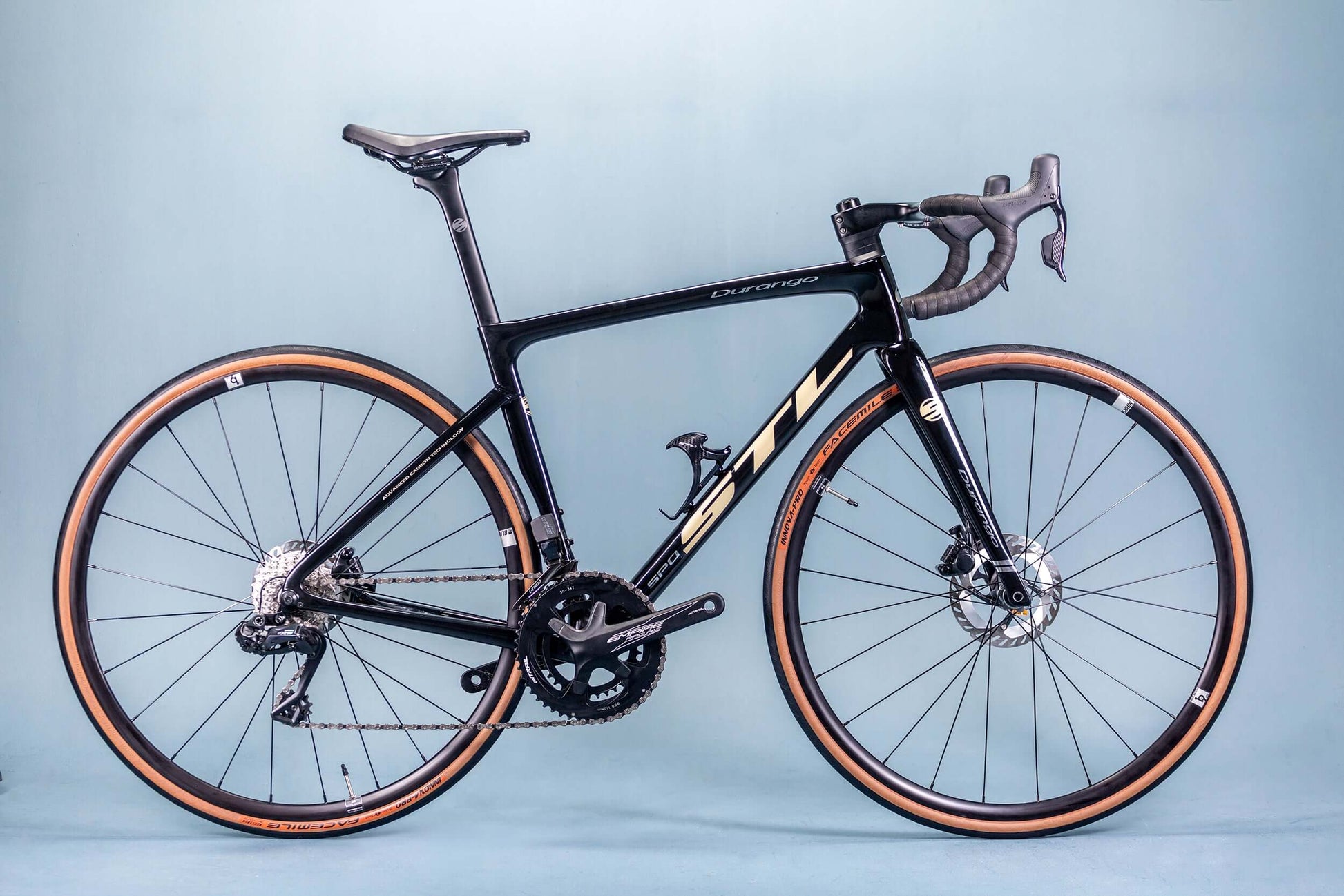 Bicicleta Durango Carbono Negro Dorado 12V Cambios Electrónicos | Bicicleta,Ruta | STL Bikes