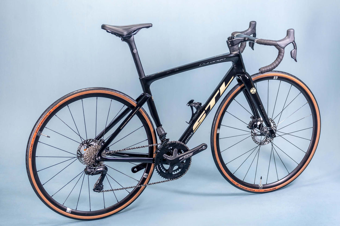 Bicicleta Durango Carbono Negro Dorado 12V Cambios Electrónicos | Bicicleta,Ruta | STL Bikes